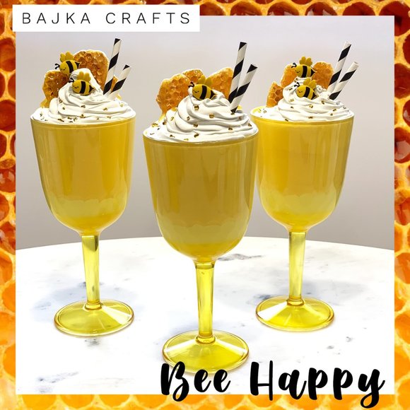 Handmade 🐝 Bee Dessert parfait. - Picture 1 of 3